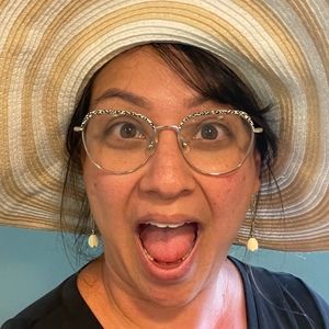 Meet your Posher, Julia